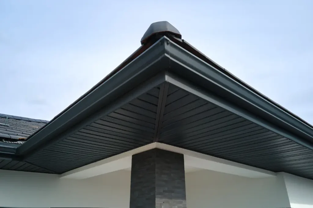 Custom Fit and Professional Installation of Seemless Gutters